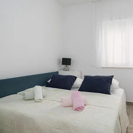 Nice In With Wifi And 2 Bedrooms